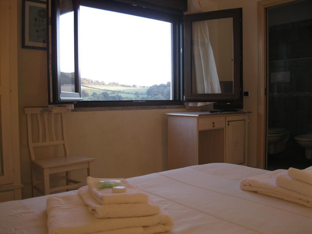 Hotel Sorgente Aglientu Bilik gambar