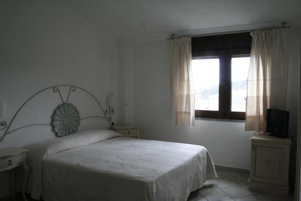 Hotel Sorgente Aglientu Bilik gambar